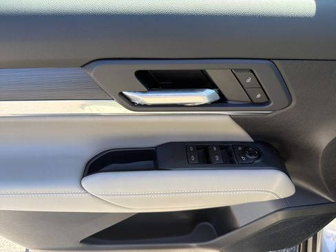 New 2026 GMC Terrain Elevation FWD image 12
