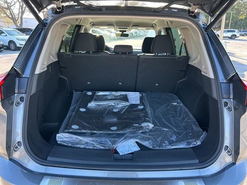 Certified 2025 Nissan Rogue SV image 51