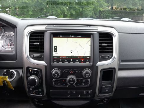 Used 2018 RAM 1500 Big Horn AWD/4WD image 23