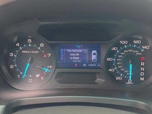 Used 2012 Ford Explorer XLT w/ Class III Trailer Tow Pkg image 6