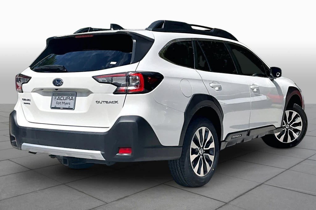 Used 2023 Subaru Outback Limited AWD/4WD image 12