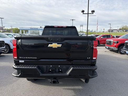 New 2026 Chevrolet Silverado 2500 LT w/ Z71 Chrome Sport Edition AWD/4WD image 7