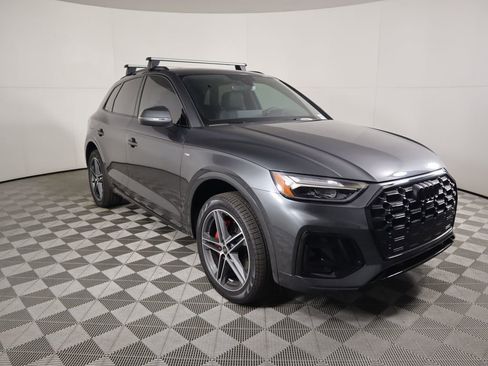 Used 2025 Audi Q5 e Premium Plus w/ Premium Plus Package image 3