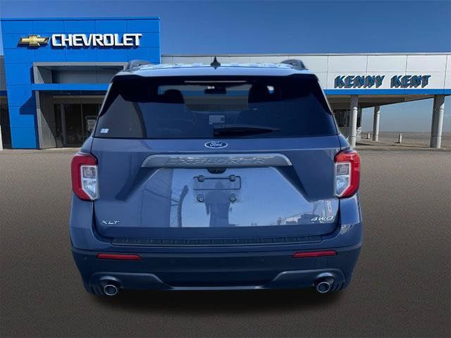 Used 2021 Ford Explorer XLT w/ Equipment Group 202A AWD/4WD image 10