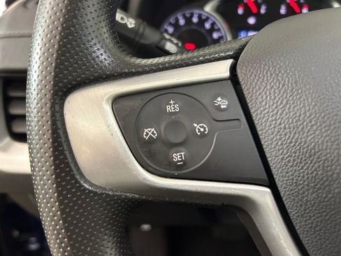 Used 2023 GMC Terrain SLE w/ Driver Convenience Package FWD image 16