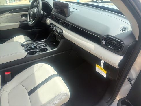 New 2026 Honda Pilot Touring image 33