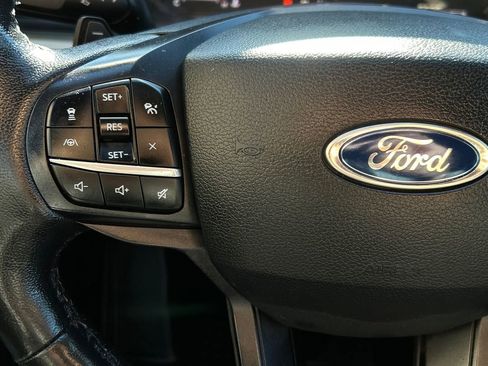 Used 2020 Ford Explorer XLT w/ Equipment Group 202A image 31