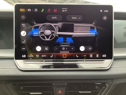 New 2026 Volkswagen Tiguan SE FWD image 17