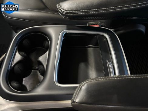 Used 2024 Chrysler Pacifica Touring-L image 23