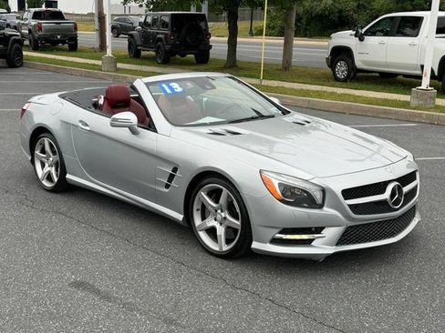 Used 2013 Mercedes-Benz SL 550 image 16