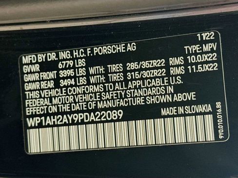 Used 2023 Porsche Cayenne Turbo S image 35