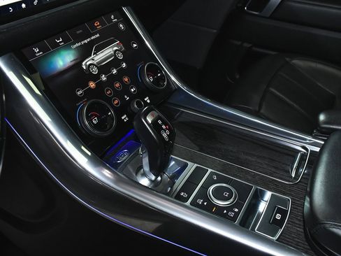 Used 2022 Land Rover Range Rover Sport HSE Silver Edition image 40