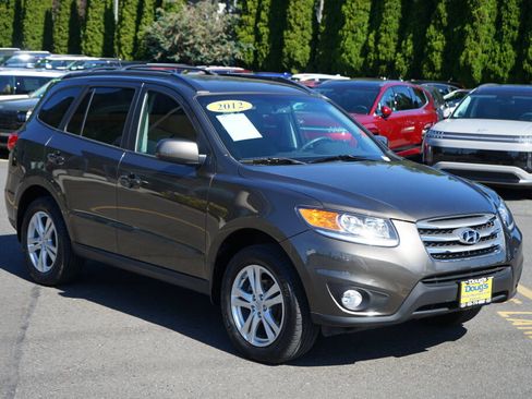 Used 2012 Hyundai Santa Fe SE AWD/4WD image 3