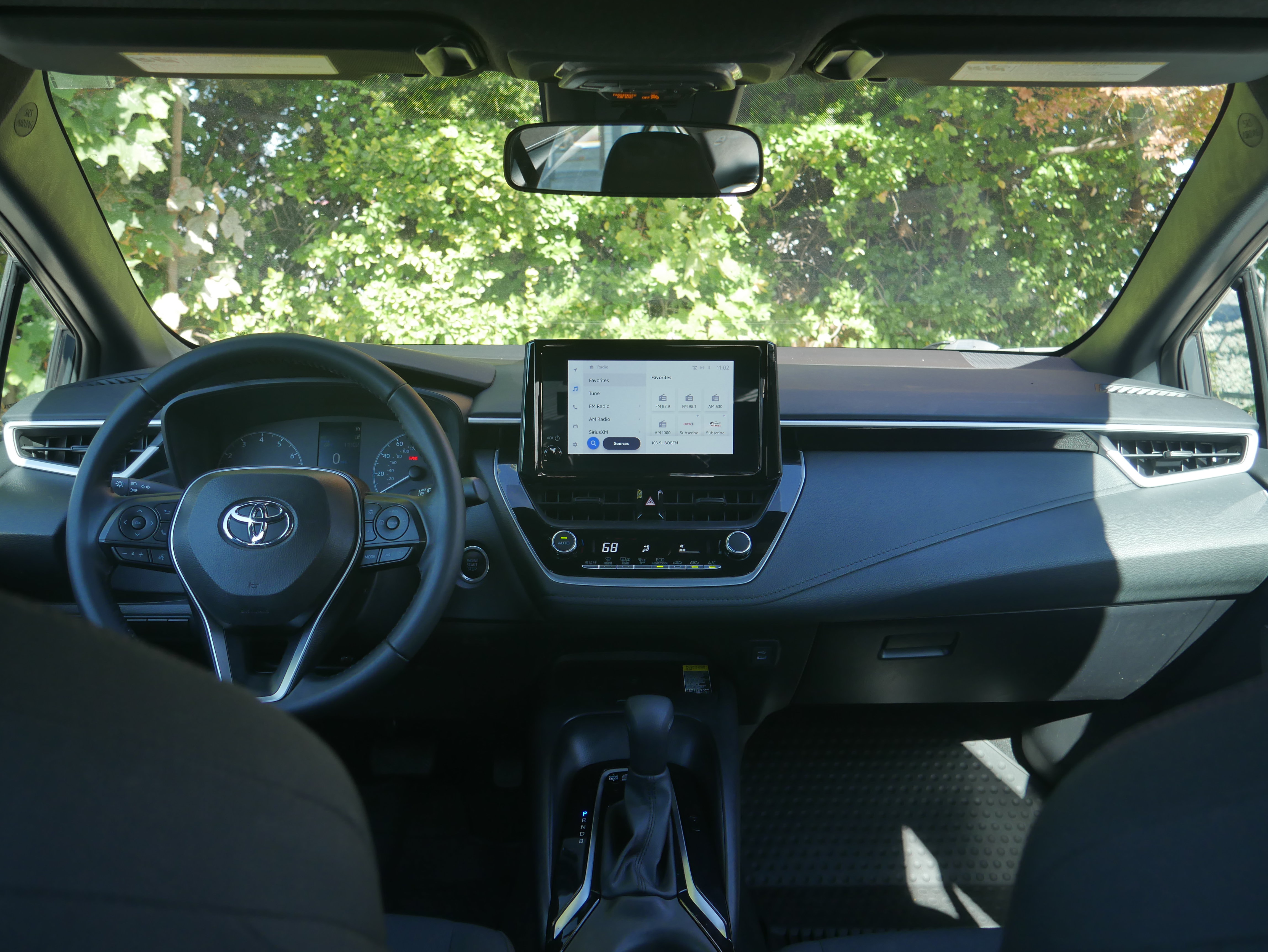 Used 2024 Toyota Corolla SE w/ SE Premium Package FWD image 9