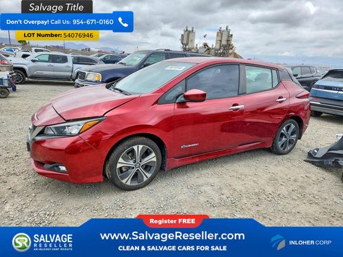 Used 2018 Nissan Leaf SV w/ SV Technology Package FWD image 1