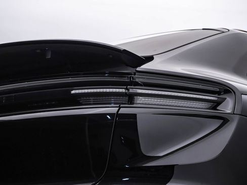 New 2025 Porsche Macan 4S Electric image 13