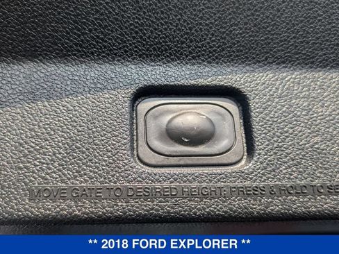 Used 2018 Ford Explorer XLT w/ Equipment Group 201A AWD/4WD image 54