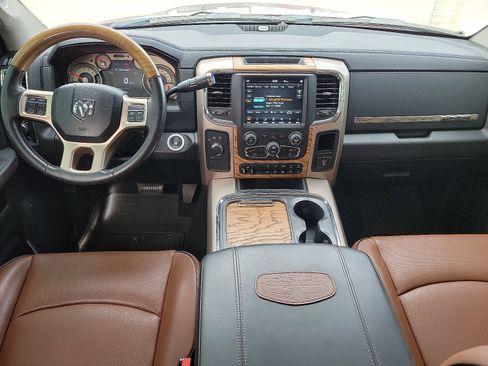 Used 2018 RAM 3500 Laramie Longhorn image 9