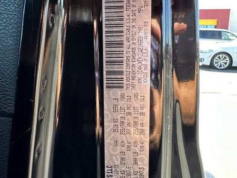 Used 2020 Jeep Wrangler Unlimited Sahara image 34