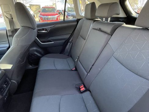 Used 2025 Toyota RAV4 XLE image 23