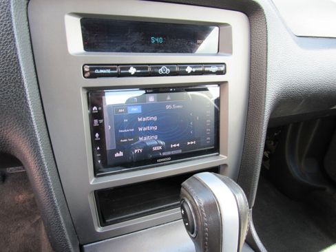 Used 2014 Ford Mustang Coupe image 17