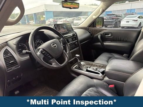 Used 2022 Nissan Armada Platinum w/ Captain's Chairs Package RWD image 4