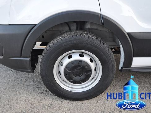 Used 2026 Ford Transit 250 148 Medium Roof RWD image 9