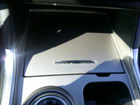 Used 2020 Ford Explorer XLT w/ Equipment Group 202A image 86