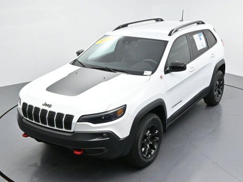 Used 2022 Jeep Cherokee Trailhawk w/ Trailer Tow Group AWD/4WD image 37