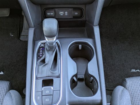 Used 2019 Hyundai Santa Fe SE image 16