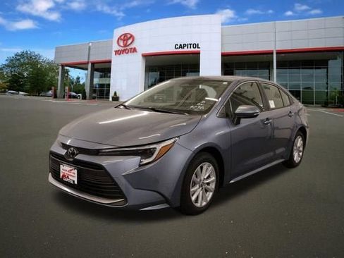 New 2026 Toyota Corolla XLE FWD image 5