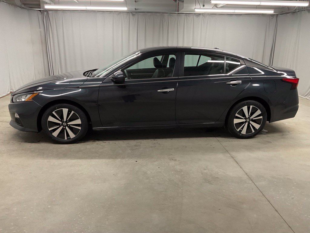Used 2022 Nissan Altima 2.5 SV FWD image 7