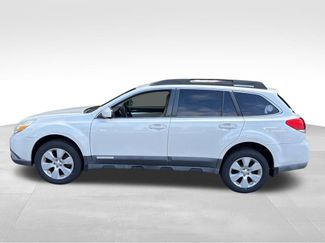 Used 2010 Subaru Outback 2.5i Premium AWD/4WD video 2