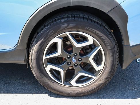 Used 2019 Subaru Crosstrek 2.0i Limited w/ Moonroof Package w/Navigation AWD/4WD image 8