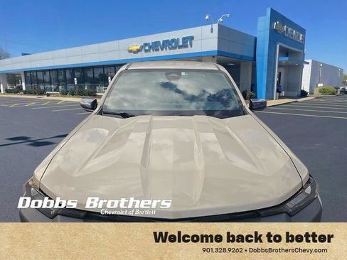 Used 2023 Chevrolet Colorado Trail Boss w/ Technology Package AWD/4WD image 4