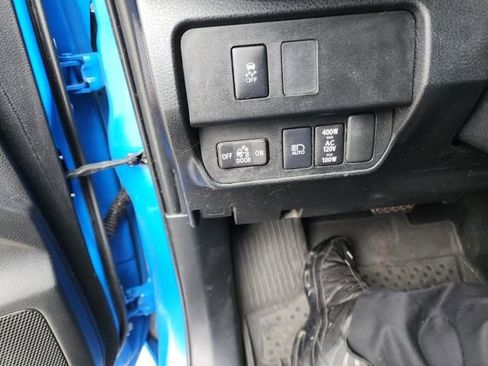 Used 2021 Toyota Tacoma TRD Sport image 30