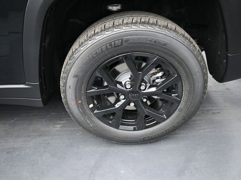 New 2025 Jeep Grand Cherokee Laredo image 39