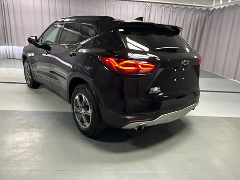 Used 2024 Chevrolet Blazer LT w/ Convenience Package FWD image 5