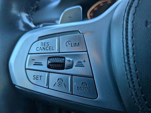 Used 2020 BMW 750i xDrive w/ M Sport Package image 16