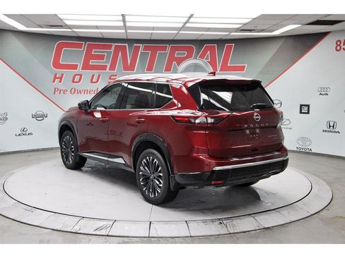 Used 2026 Nissan Rogue Platinum w/ Platinum Premium Package AWD/4WD image 5