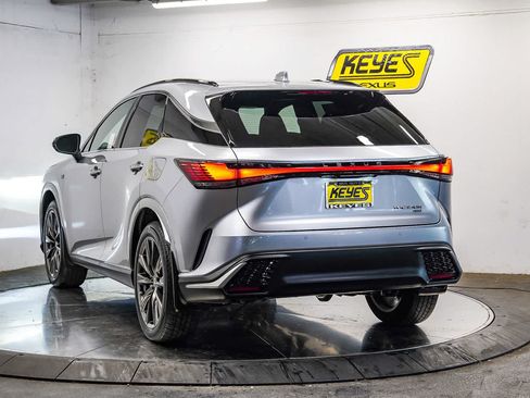 Used 2026 Lexus RX 350h w/ Convenience Package AWD/4WD image 4
