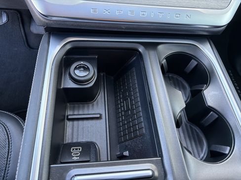 Certified 2025 Ford Expedition Max Platinum AWD/4WD image 55