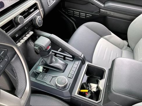 Used 2025 Toyota Tacoma TRD Sport RWD image 13