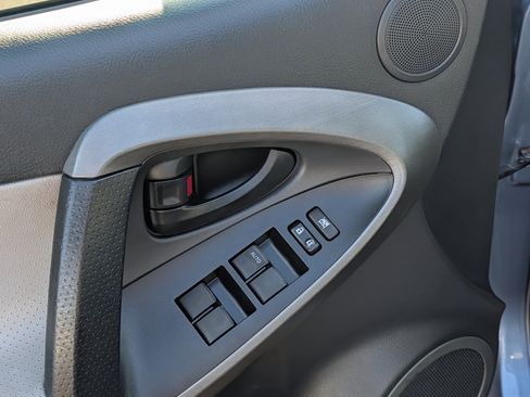 Used 2010 Toyota RAV4 Limited image 20