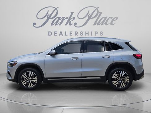 Certified 2025 Mercedes-Benz GLA 250 image 2