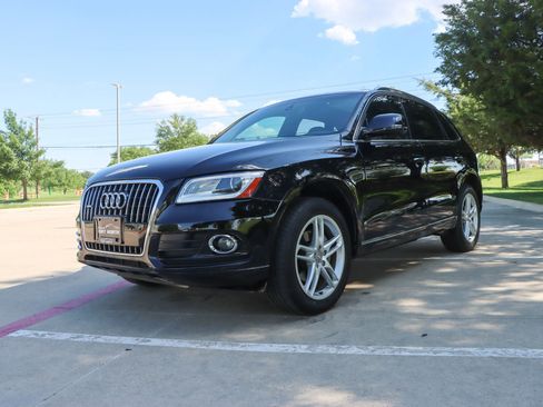 Used 2016 Audi Q5 2.0T Premium Plus w/ Technology Package AWD/4WD image 3