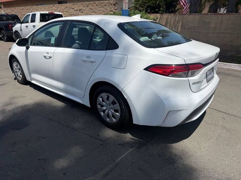 Used 2021 Toyota Corolla L FWD image 10