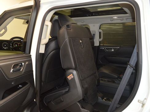 Certified 2025 INFINITI QX80 Pure RWD image 37