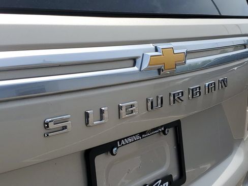 Certified 2021 Chevrolet Suburban High Country AWD/4WD image 39