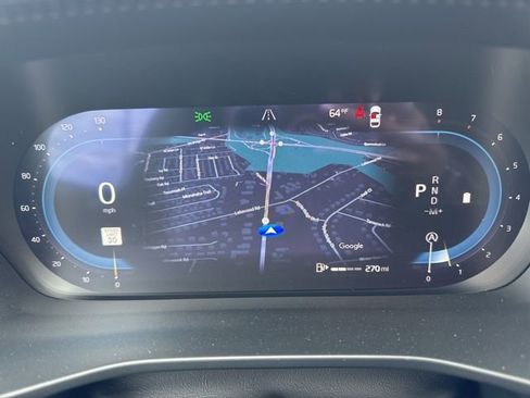 Certified 2025 Volvo XC40 B5 Plus AWD/4WD image 23